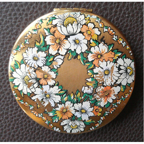 A Vintage Floral Design Compact by KG