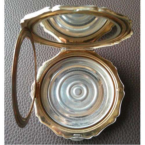 A Vintage Stratton Silver Coloured Compact