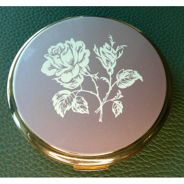 A Vintage Stratton White Rose and Beige Compact