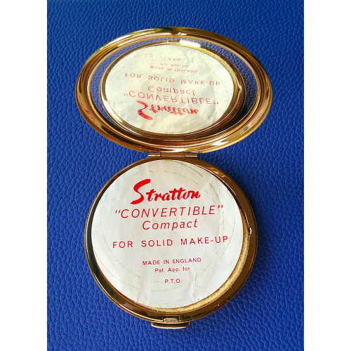 Stratton Charles and Diana Compact
